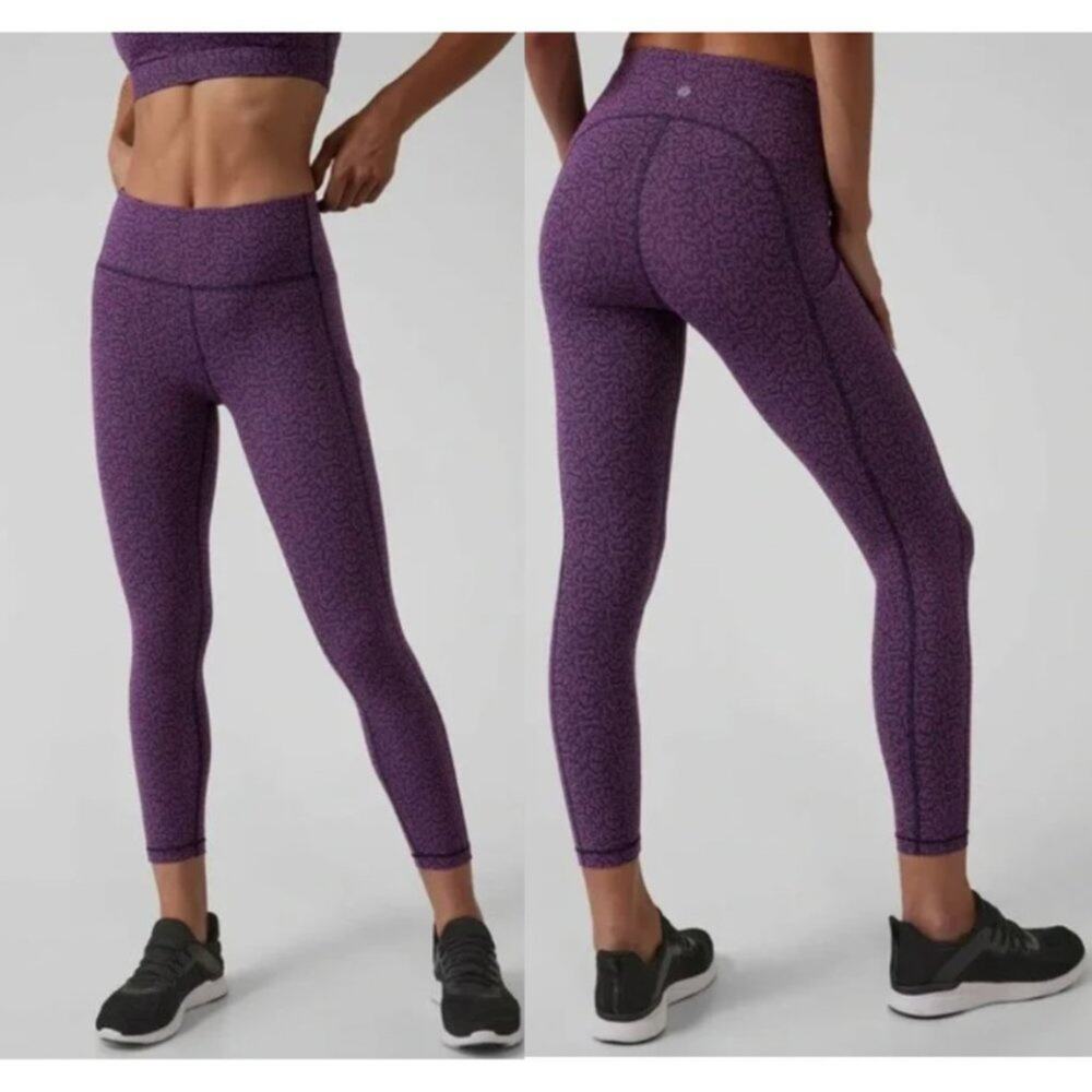 Athleta Ultimate Stash Pocket Textured 7/8 Tights in Purple